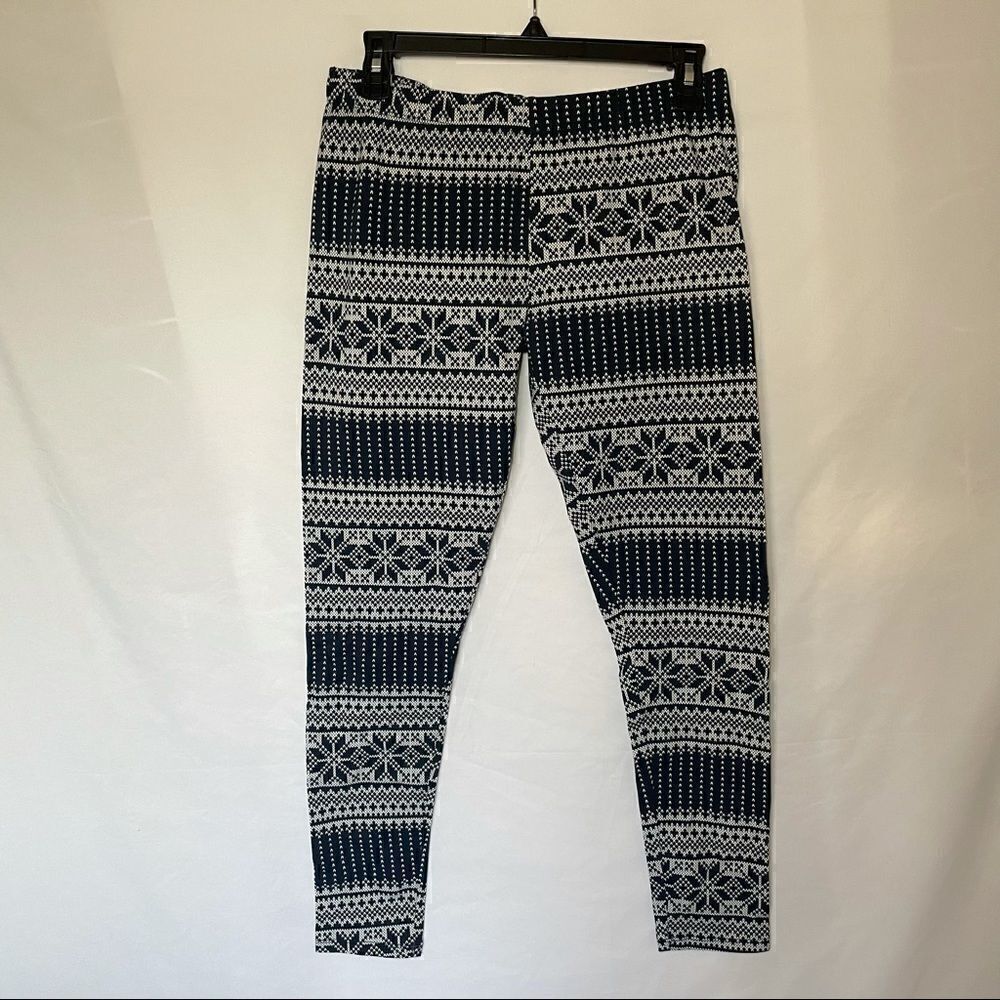 No Boundaries women’s stretch capris size Large